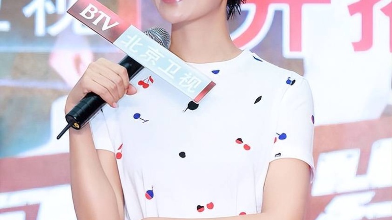 笑发财！李小冉录五哈指鼻子怼邓超脸都不要了，超哥表情笑拥了